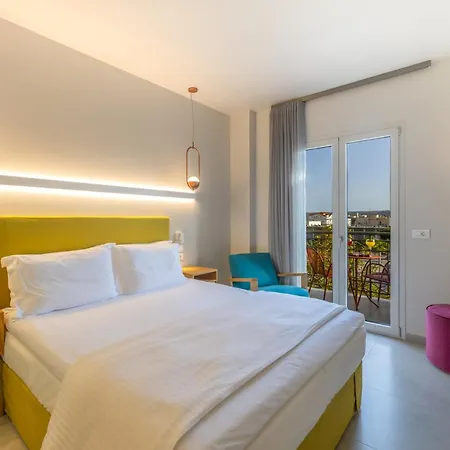 ホテル Ionian Plaza & 4*
