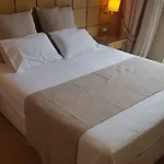 Ionian Plaza & Otel 4*