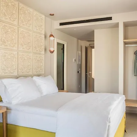 Ionian Plaza & Hotel Argostoli (Kefalonia)