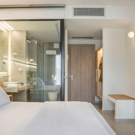 Ionian Plaza & Hotel