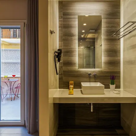 Hotel Ionian Plaza &