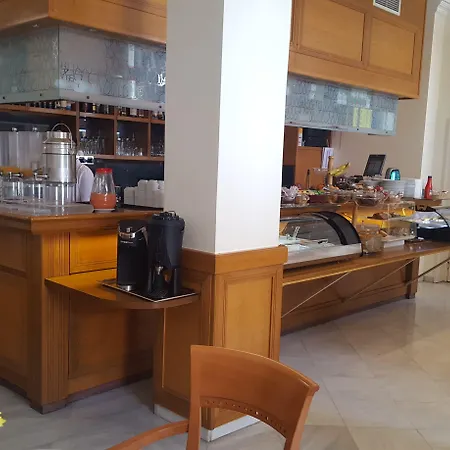 Hotel Ionian Plaza &