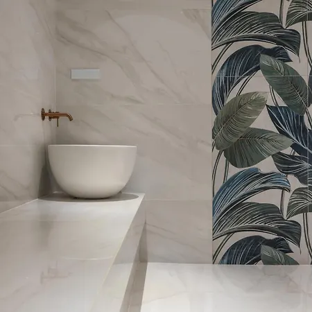 Ionian Plaza & Hotel