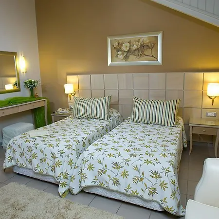 Ionian Plaza & Hotel Argostoli (Kefalonia)