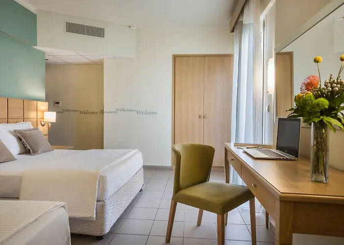 Ionian Plaza & Hotel Argostoli (Kefalonia)