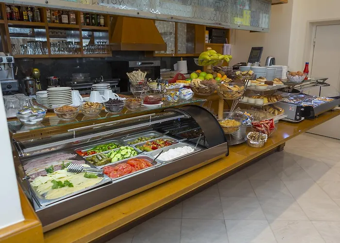 Hotel Ionian Plaza & 4*